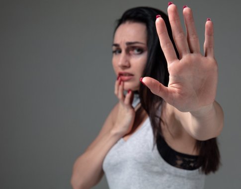 Lietuvoje kas ketvirta moteris yra patyrusi smurtą