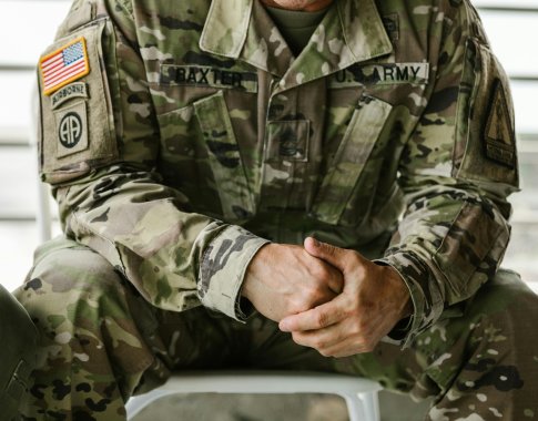 Pentagonas svarsto nusiųsti į Artimuosius Rytus dar 10 tūkst. karių