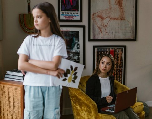 Keturi žingsniai, kaip išvengti konflikto su vaiku, kai neįgyvendiname jo norų