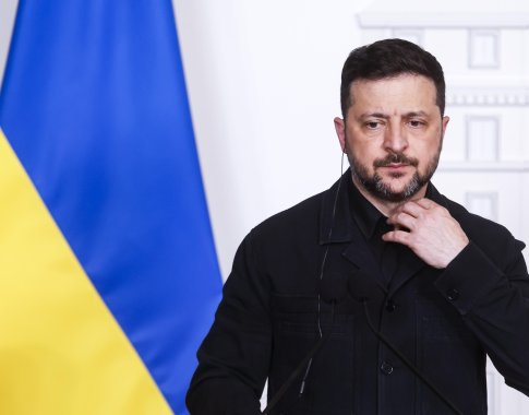 Zelenskis kritikuoja pratęstą JAV sankcijų rusiškai naftai sušvelninimą: dar 10 milijardų karui tęsti