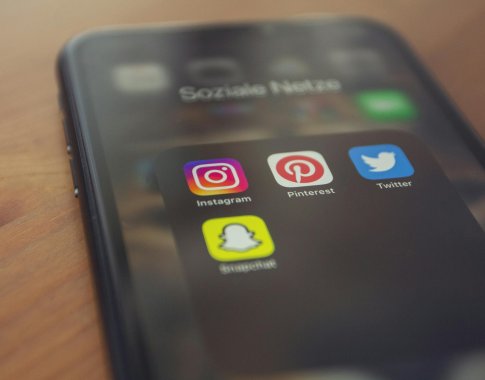 Australija ketina apmokestinti technologijų milžines už žiniasklaidos naujienas