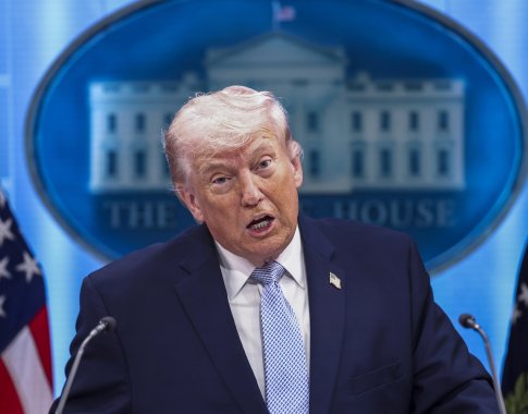 Ilgą Irano blokadą planuojantis Trumpas: geru vyruku daugiau nebūsiu!