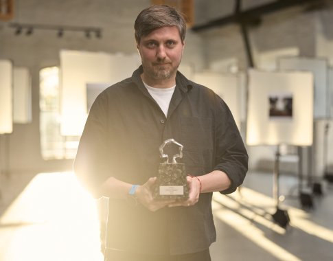 Filmo „Viena koja aukščiau“ režisierius Dambrauskas: „Ne apie viršūnę kūrėme, o apie tai, kas vyksta pakeliui“