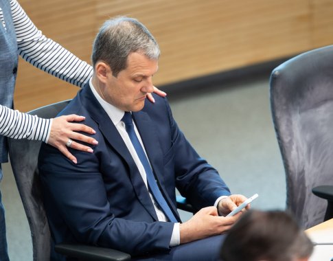 Seimas panaikino Palucko teisinę neliečiamybę