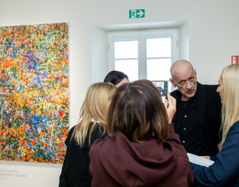 „Jaunas ir durnas“: Zarasuose atidaroma Šarūno Saukos darbų paroda
