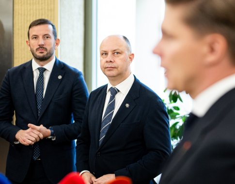 Naujojoje koalicinėje sutartyje – užuominos apie naują Vyriausybę