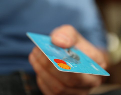 Ekspertė atsako: ką daryti pametus banko kortelę?
