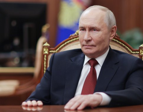 Putinas pripažino degalų trūkumą po Ukrainos smūgių: „Esame pasiruošę tęsti derybas“