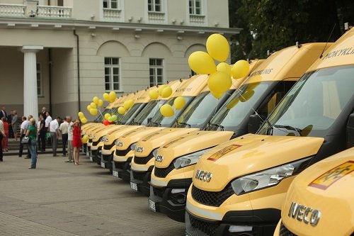 Savivaldybėms perduoti dar 48 nauji mokykliniai autobusai