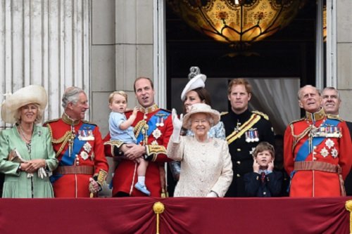 Karalienė Elžbieta II - ilgiausiai soste sėdinti britų monarchė