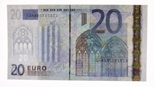 Į apyvartą išleidžiami naujo nominalo 20 eurų banknotai