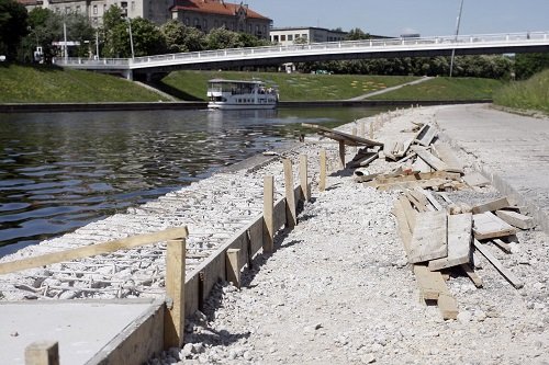 Neries krantinių rekonstrukcija