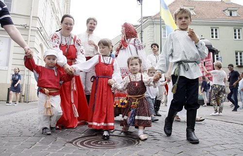 Sostinėje - folkloro festivalis „Skamba skamba kankliai"