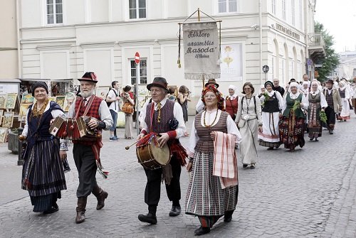 Sostinėje - folkloro festivalis „Skamba skamba kankliai"