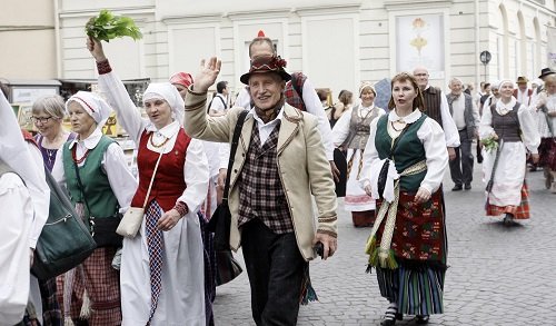 Sostinėje - folkloro festivalis „Skamba skamba kankliai"