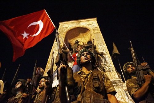 Perversmas Turkijoje nenusisekė (PAPILDYTA)