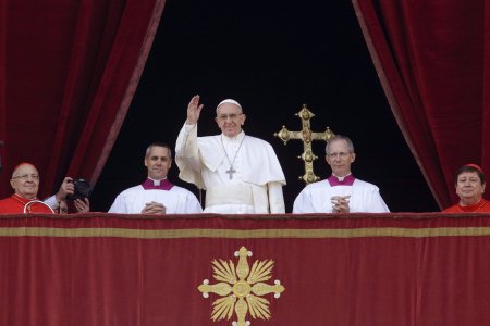 Popiežius Pranciškus palinkėjo taikos žmonėms, nukentėjusiems nuo karo ir terorizmo