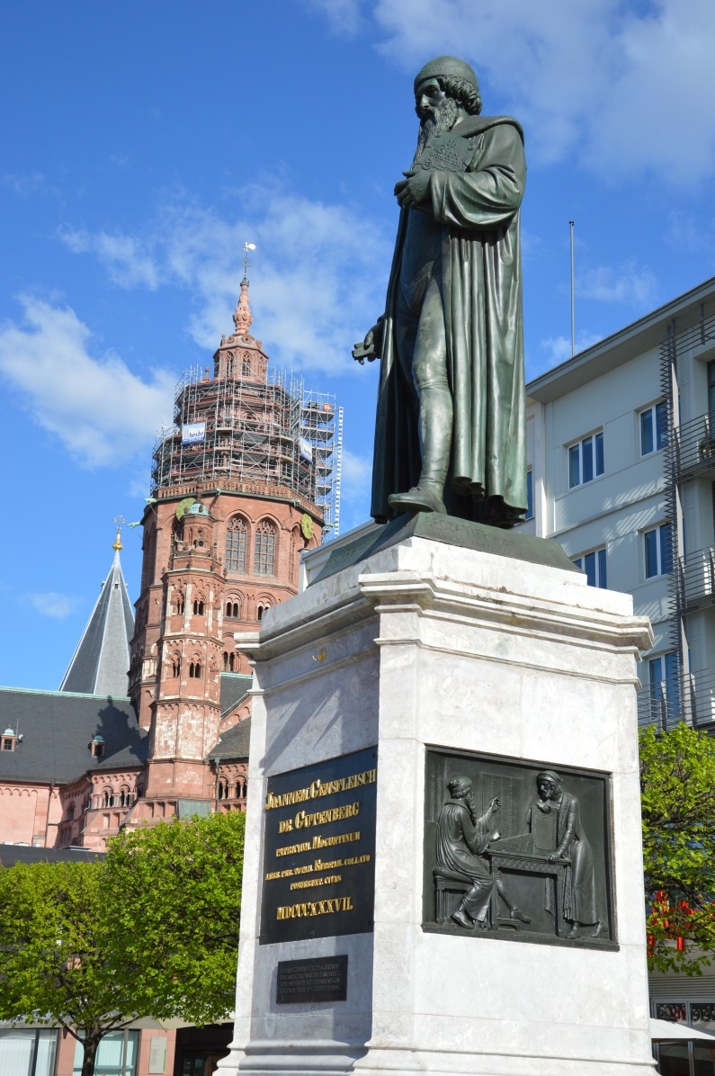 Atsirasti spausdintam žodžiui padėjo ir vyndariai