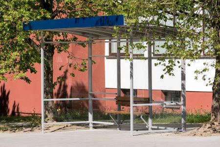 Vilniaus viešojo transporto stotelėse – nauji paviljonai