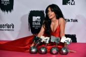 Ispanijoje išdalinti MTV apdovanojimai: juose triumfavo hito „Havana“ atlikėja C.Cabello