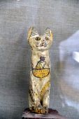 Archeologai Egipte rado dešimtis itin senų kačių mumijų