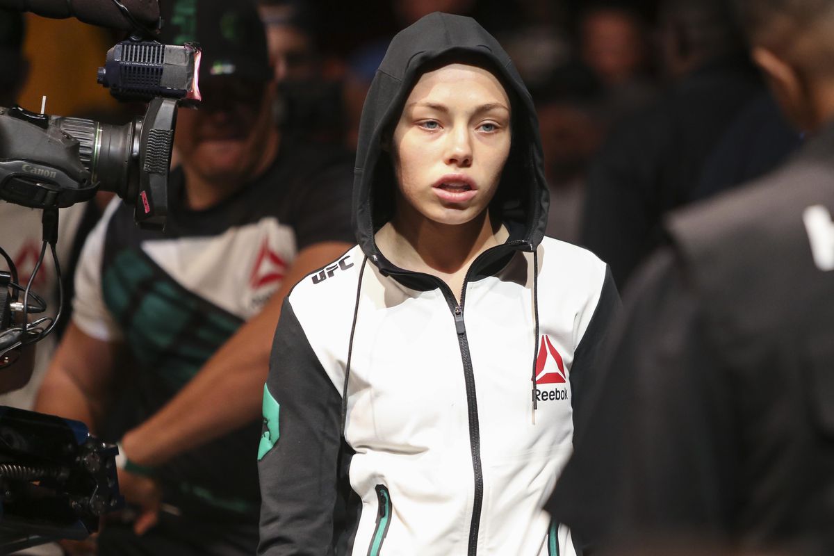 UFC čempionė R.Namajunas planuoja apsilankyti Lietuvoje: „Noriu pamatyti tradicines vestuves“