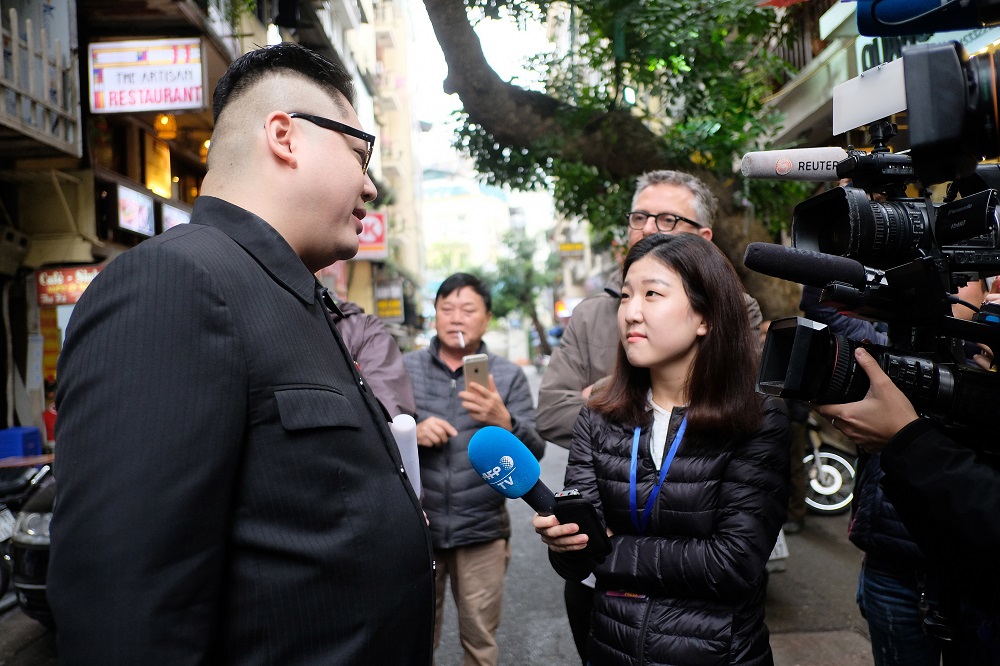Šiaurės Korėjos lyderio Kim Jong-uno antrininkas išsiųstas iš Vietnamo Šiaurės Korėjos lyderio Kim Jong-uno antrininkas išsiųstas iš Vietnamo