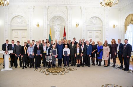 D.Grybauskaitė pasveikino specialiojoje olimpiadoje 28 medalius iškovojusią Lietuvos rinktinę