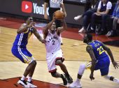 Netikėtumas NBA: finalas prasidėjo „Raptors“ pergale prieš galinguosius „Warriors“