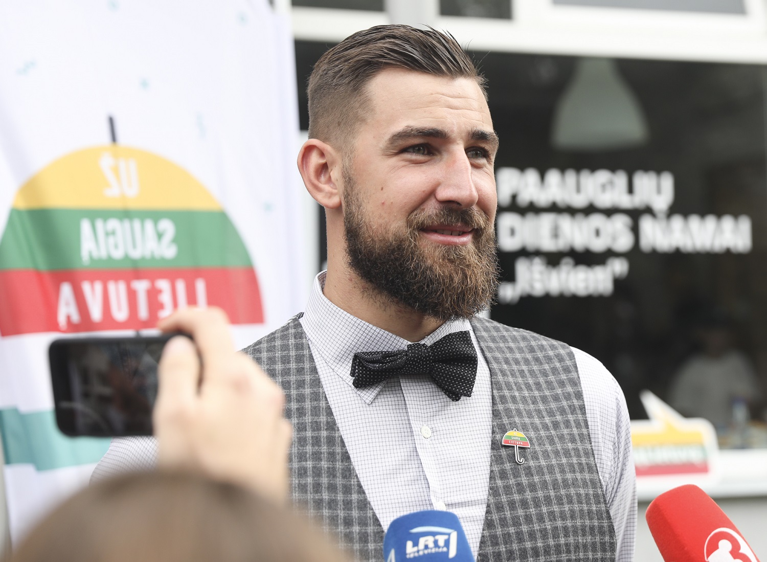 Kaune krepšinio sirgaliai turės vienintelę progą išvysti J.Valančiūną ir D.Sabonį rungtyniaujančius kartu Kaune krepšinio sirgaliai turės vienintelę progą išvysti J.Valančiūną ir D.Sabonį rungtyniaujančius kartu