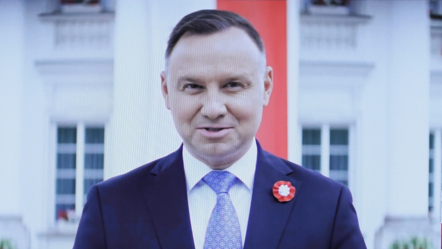 Apklausa: Lenkijos prezidento rinkimuose gali prireikti antrojo rato