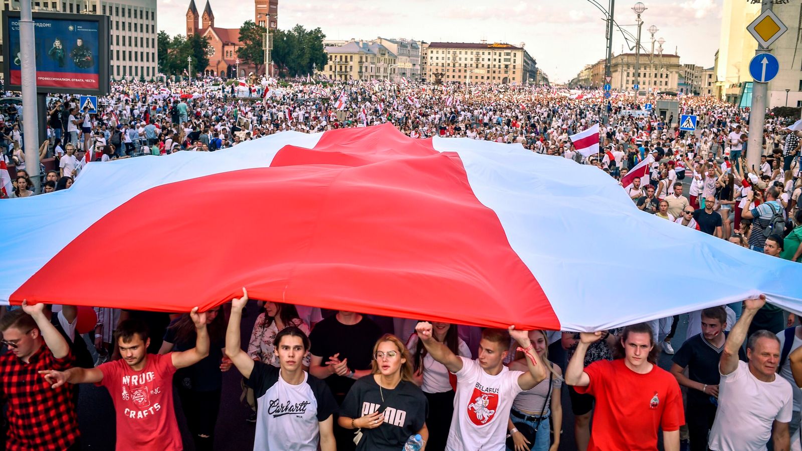 A. Lukašenkai priešinasi elitas: atsistatydina protestuotojus parėmęs Baltarusijos ambasadorius Slovakijoje