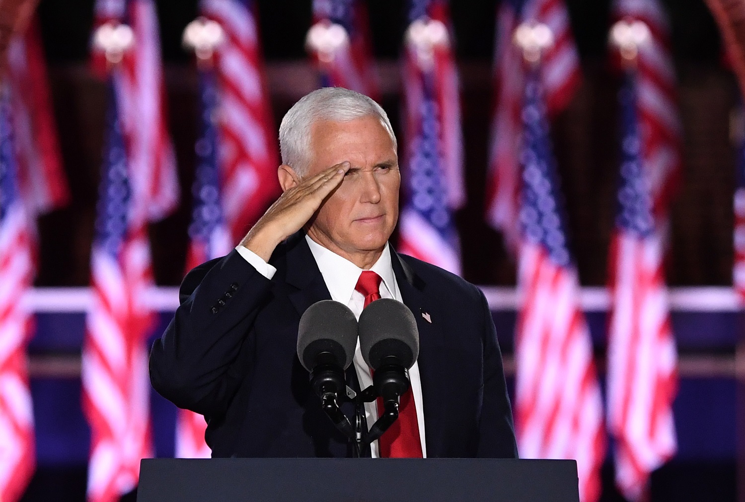 JAV viceprezidentas M. Pence’as: amerikiečiai nebus saugūs, jei demokratas J. Bidenas laimės prezidento rinkimus