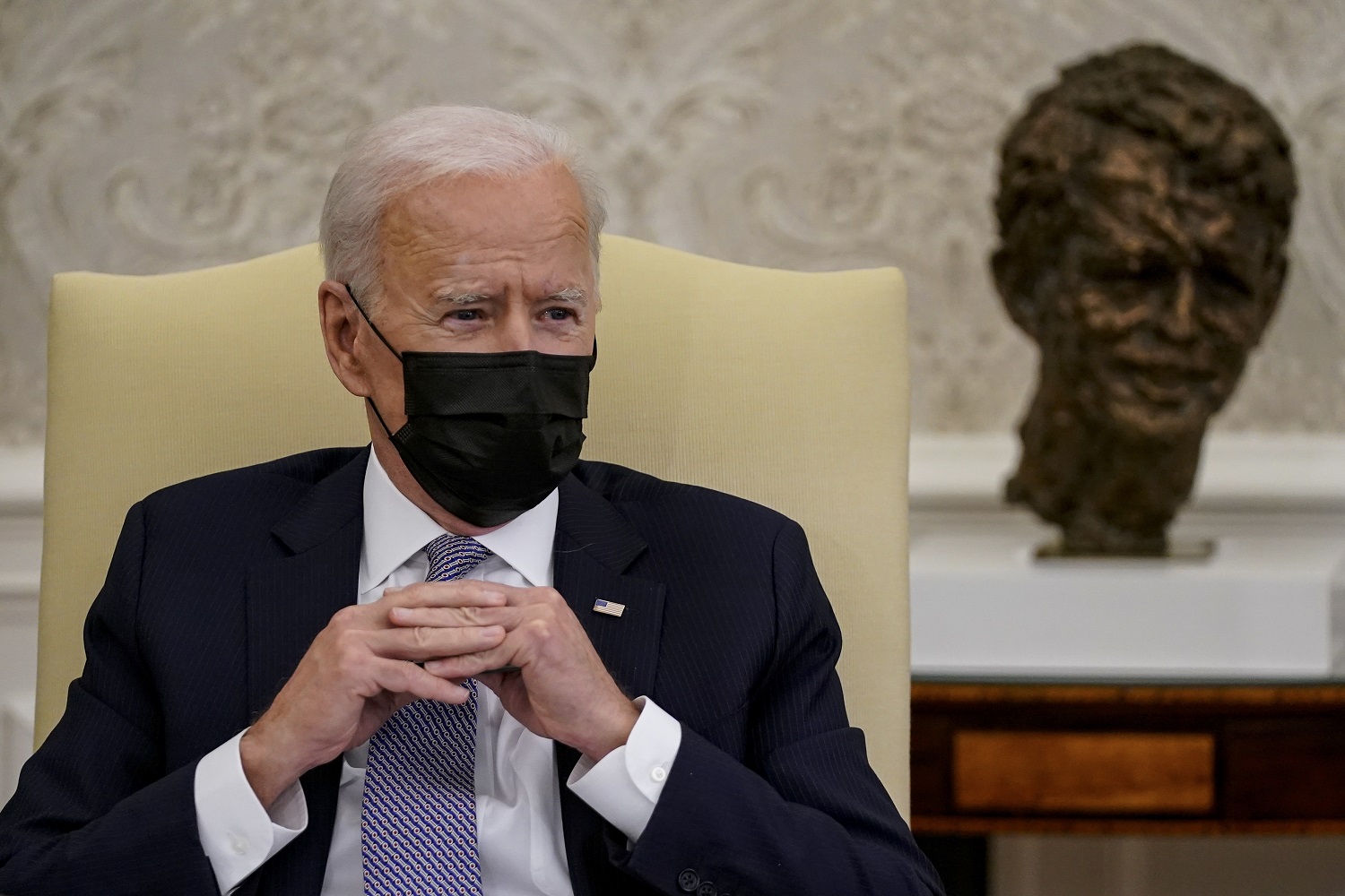 JAV prezidentas J. Bidenas įspėjo V. Putiną dėl Ukrainos