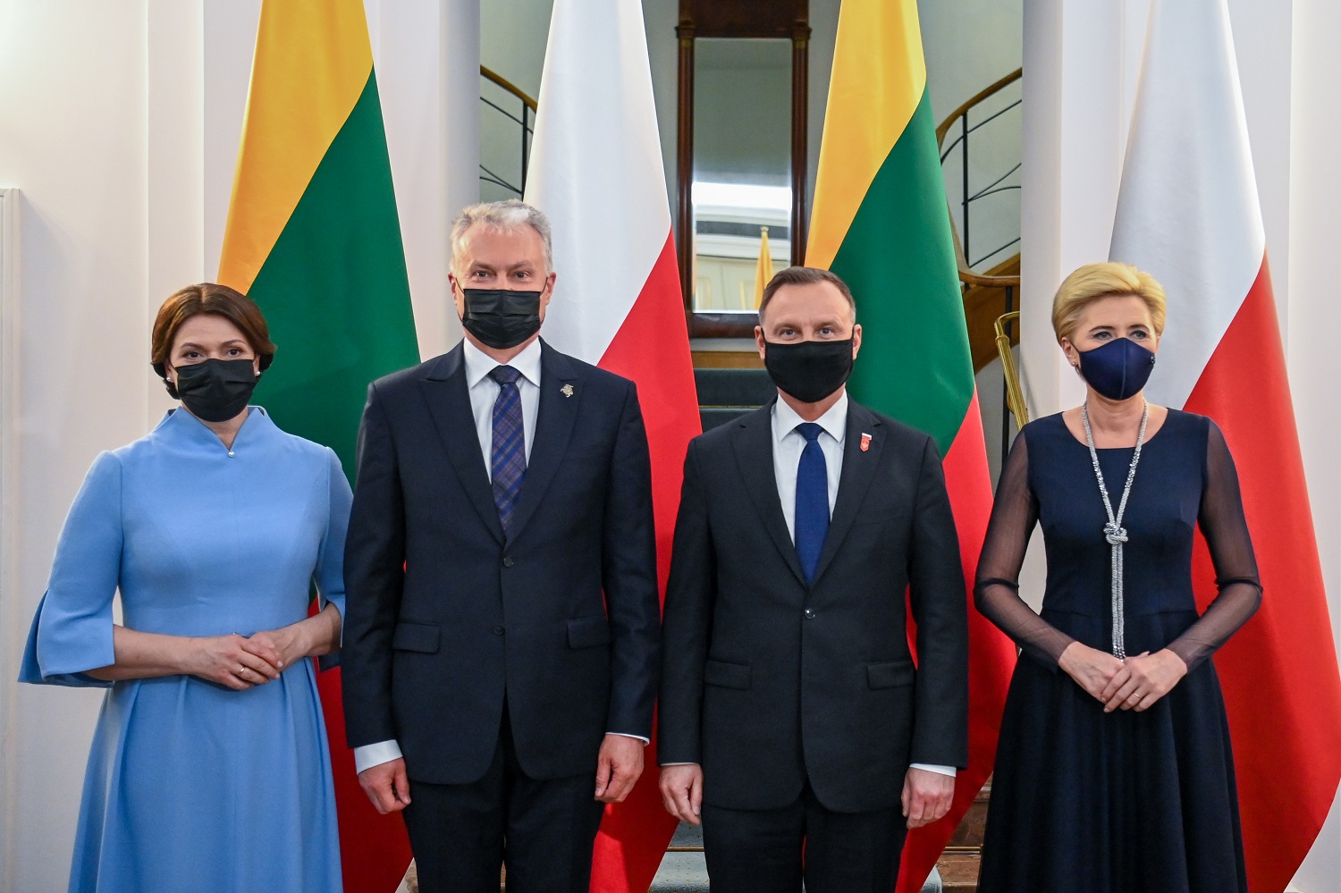 G. Nausėda pabrėžė dvišalius Lietuvos ir Lenkijos santykius ir sustiprėjusį bendradarbiavimą saugumo ir gynybos srityje G. Nausėda pabrėžė dvišalius Lietuvos ir Lenkijos santykius ir sustiprėjusį bendradarbiavimą saugumo ir gynybos srityje
