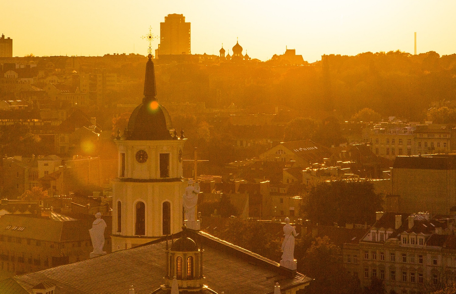 Lietuva pasaulio žiniasklaidoje – kūrybinga, remianti laisvės ir demokratijos vertybes, išsiskirianti startuolių ir FinTech ekosistemomis Lietuva pasaulio žiniasklaidoje – kūrybinga, remianti laisvės ir demokratijos vertybes, išsiskirianti startuolių ir FinTech ekosistemomis