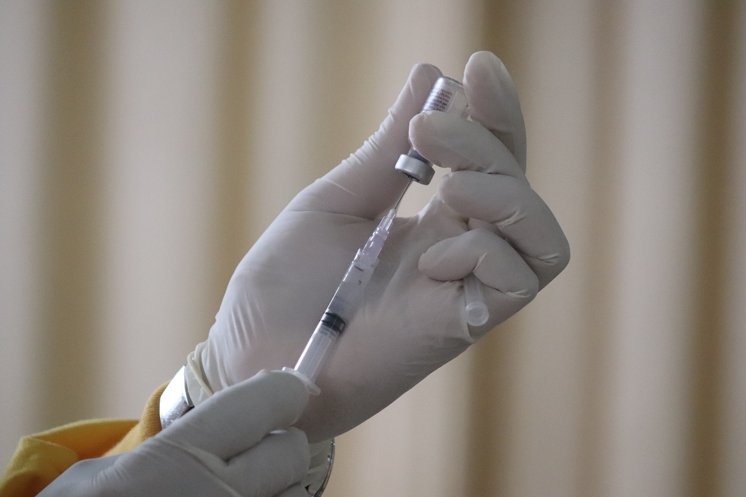 JAV nuo rugsėjo pradės skiepyti trečiąja COVID-19 vakcinos doze