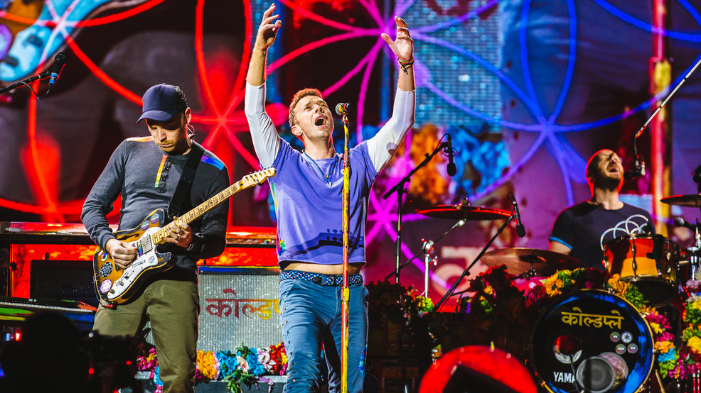 Grupė "Coldplay" paskelbė ekologišką turą, kuriame elektrą gamins šokantys gerbėjai