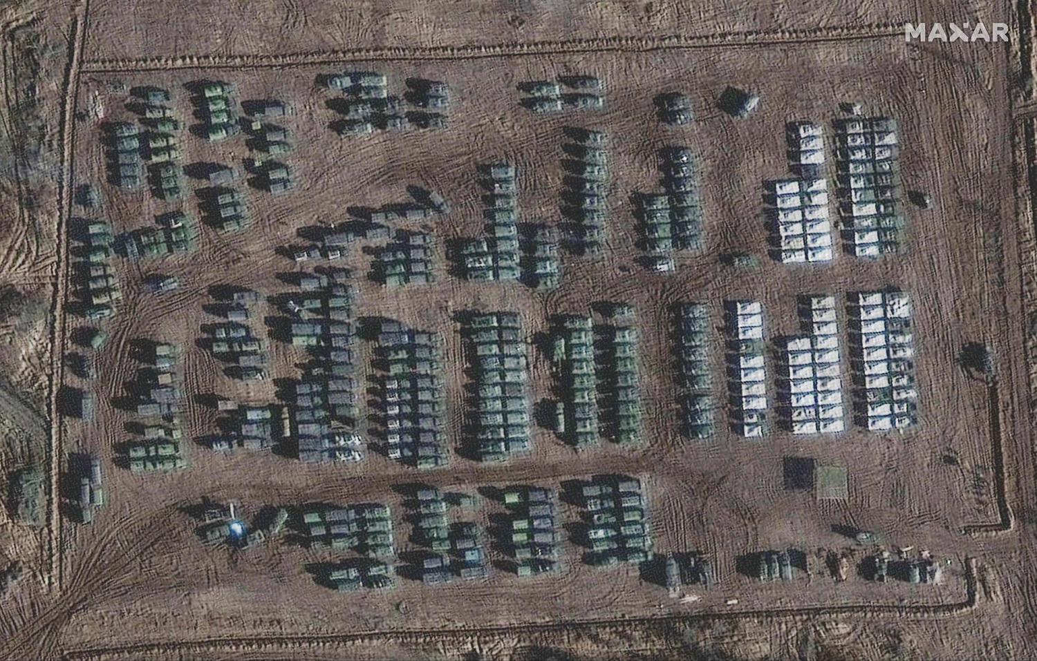 NATO: Rusija toliau telkia pajėgas prie Ukrainos sienos