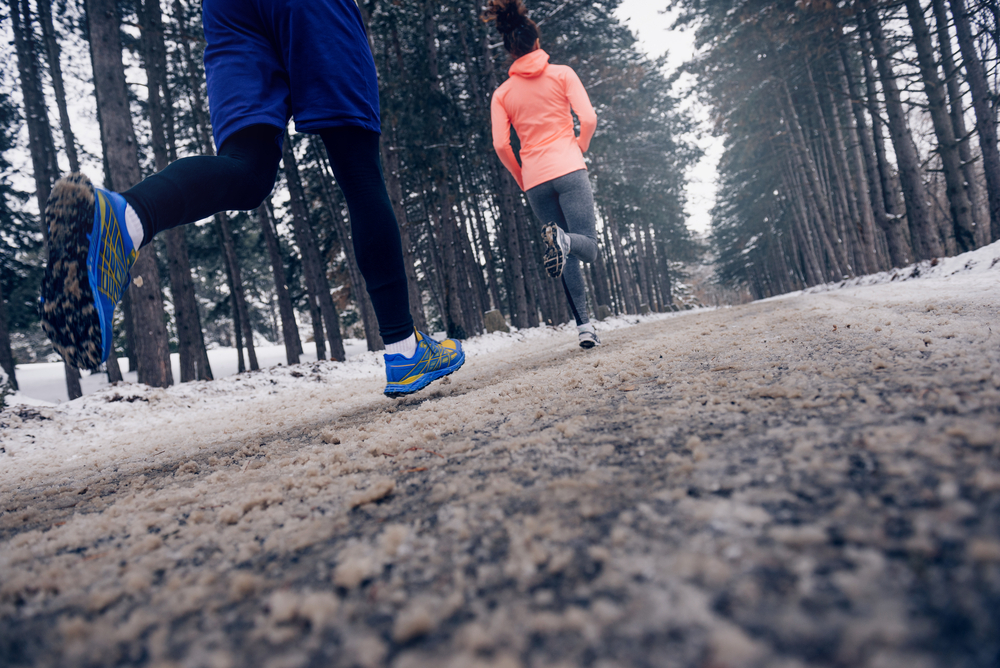 Sportuoti lauke žiemą – misija įmanoma: kaip tinkamai pasiruošti sportui prie neigiamos temperatūros?