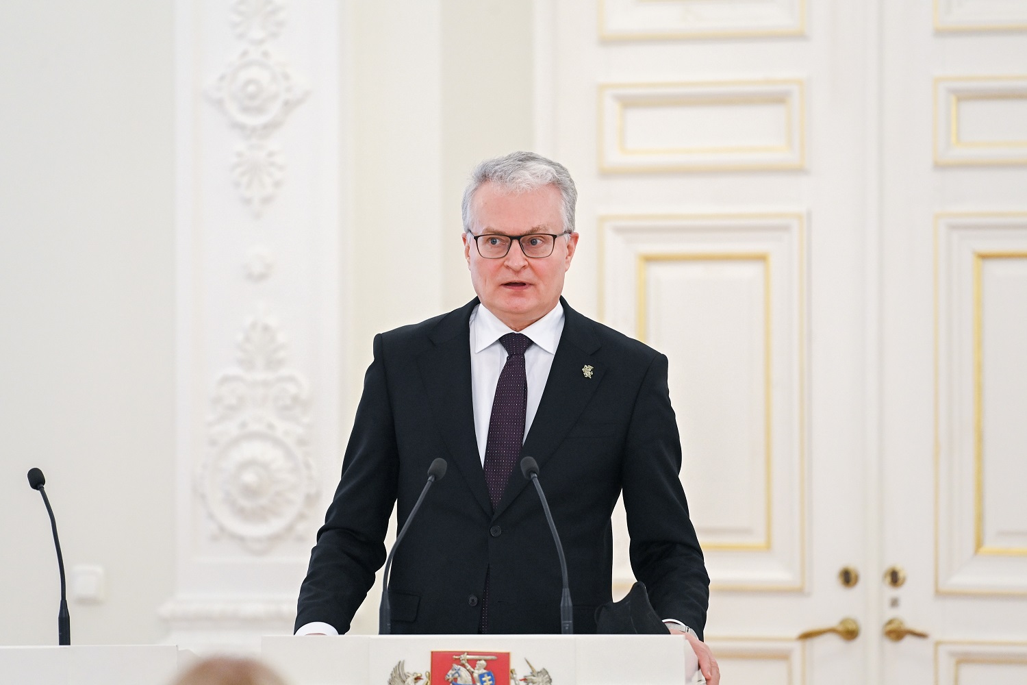 Prezidentūra stebisi valdančiųjų sprendimu dėl neeilinės Seimo sesijos: keista girdėti, kad tai nėra skubus klausimas Prezidentūra stebisi valdančiųjų sprendimu dėl neeilinės Seimo sesijos: keista girdėti, kad tai nėra skubus klausimas