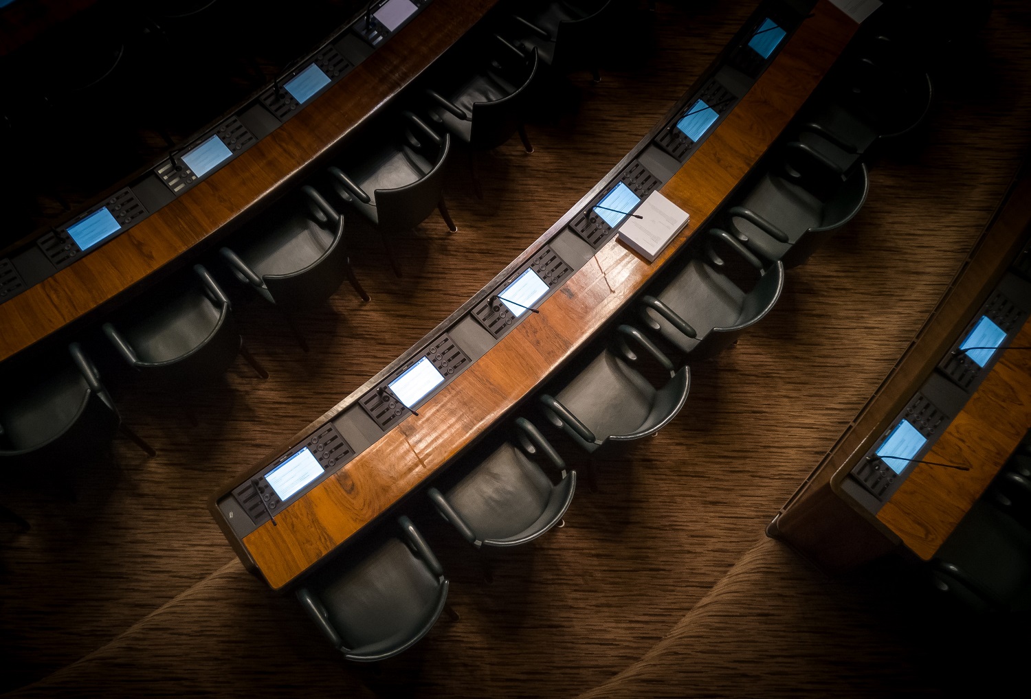 2021 metais demokratijos pasaulyje dar labiau sumažėjo 2021 metais demokratijos pasaulyje dar labiau sumažėjo