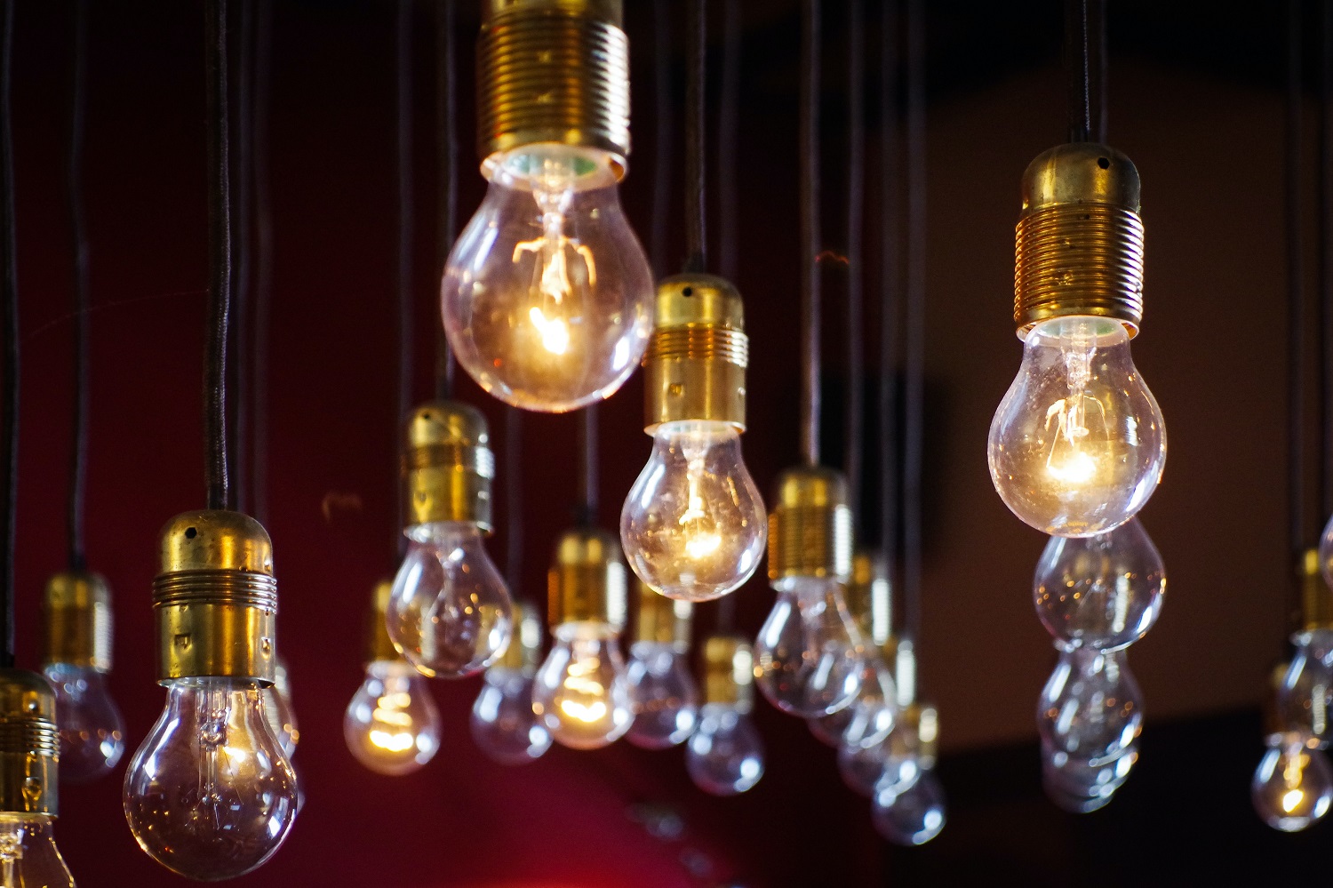 Elektros kainų mitas: ar nepriklausomi tiekėjai lemia kainų augimą?