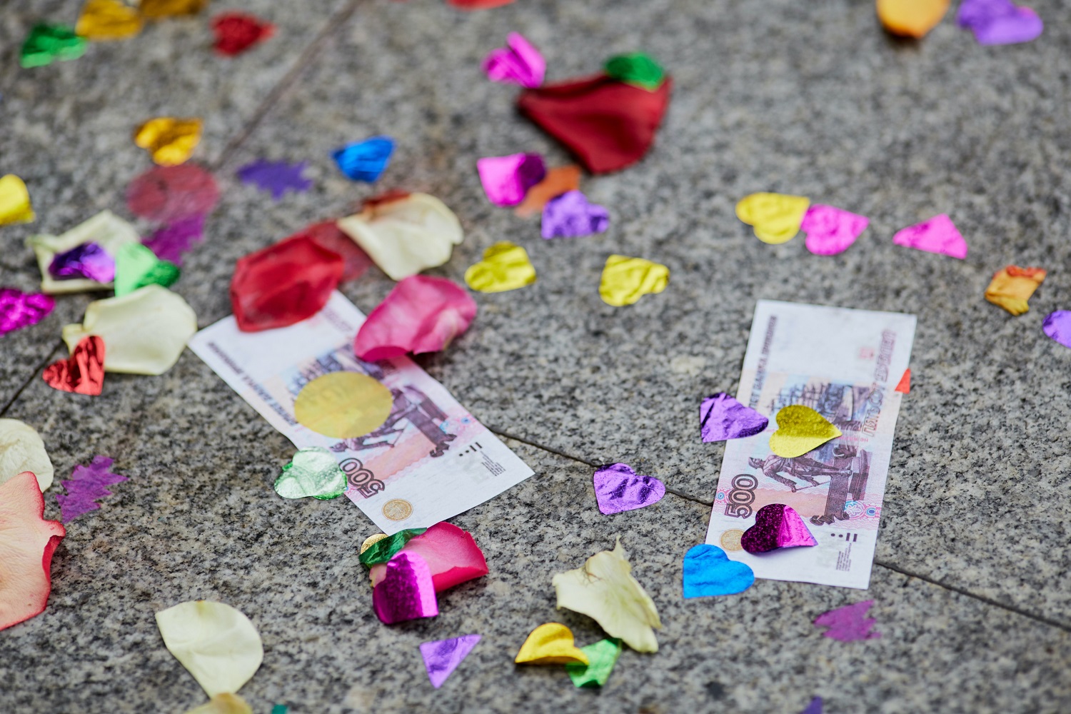 Naujų sankcijų efektas: Rusijos rublis smuko kone 30 proc., kai kuriems bankams gresia bankrotas Naujų sankcijų efektas: Rusijos rublis smuko kone 30 proc., kai kuriems bankams gresia bankrotas