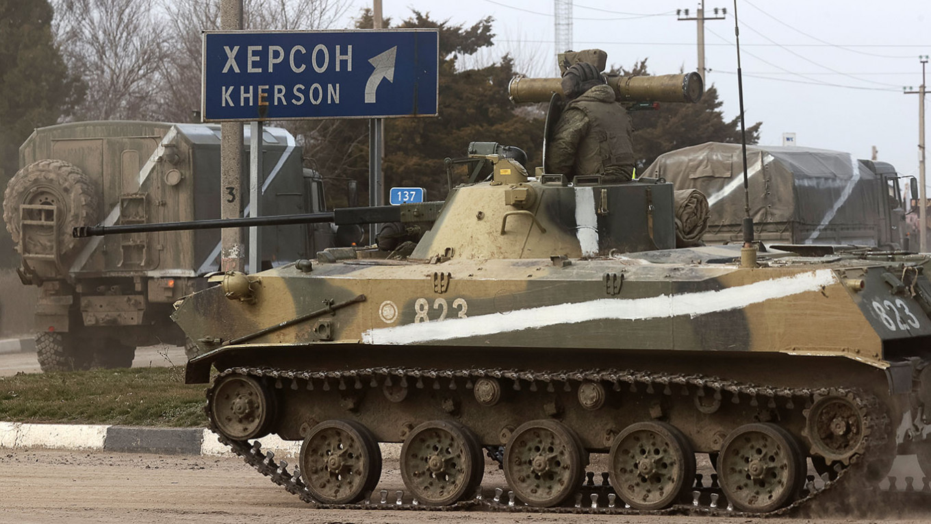 Rusijos pajėgos užėmė Ukrainos Chersono miestą Rusijos pajėgos užėmė Ukrainos Chersono miestą