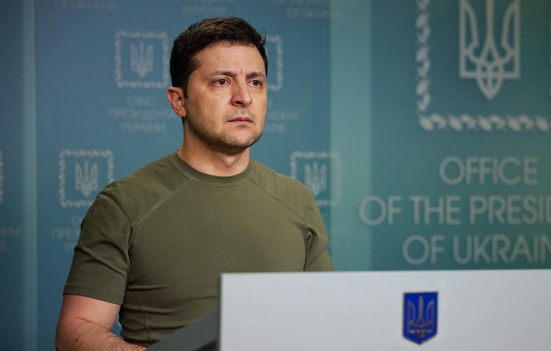 V. Zelenskis: per 19 dienų Rusija neteko Ukrainoje daugiau kareivių negu per du kruvinus karus Čečėnijoje