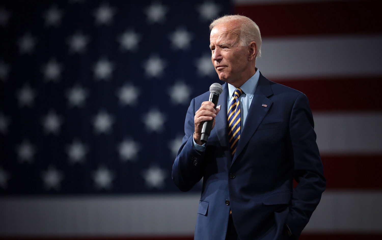 J. Bidenas: 30 šalių kartu su JAV atvėrė strategines naftos atsargas J. Bidenas: 30 šalių kartu su JAV atvėrė strategines naftos atsargas