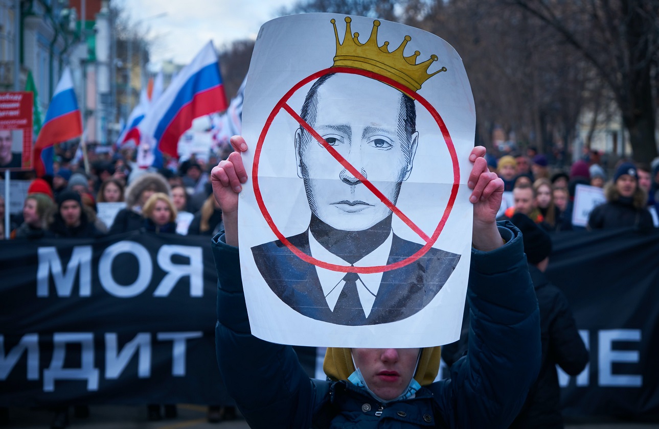 V. Putinas gegužės 9 dieną gali paskelbti nebe „specialiąją operaciją“, o karą Ukrainai: kas keistųsi? V. Putinas gegužės 9 dieną gali paskelbti nebe „specialiąją operaciją“, o karą Ukrainai: kas keistųsi?