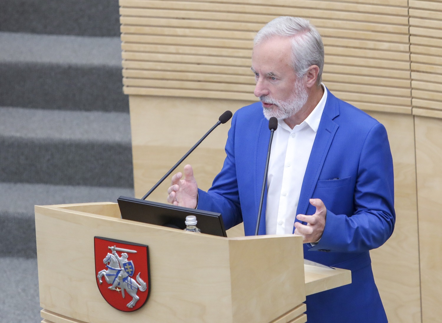 Už veikimą prieš valstybę J. Razma siūlo svarstyti Lietuvos pilietybės atėmimo galimybę Už veikimą prieš valstybę J. Razma siūlo svarstyti Lietuvos pilietybės atėmimo galimybę