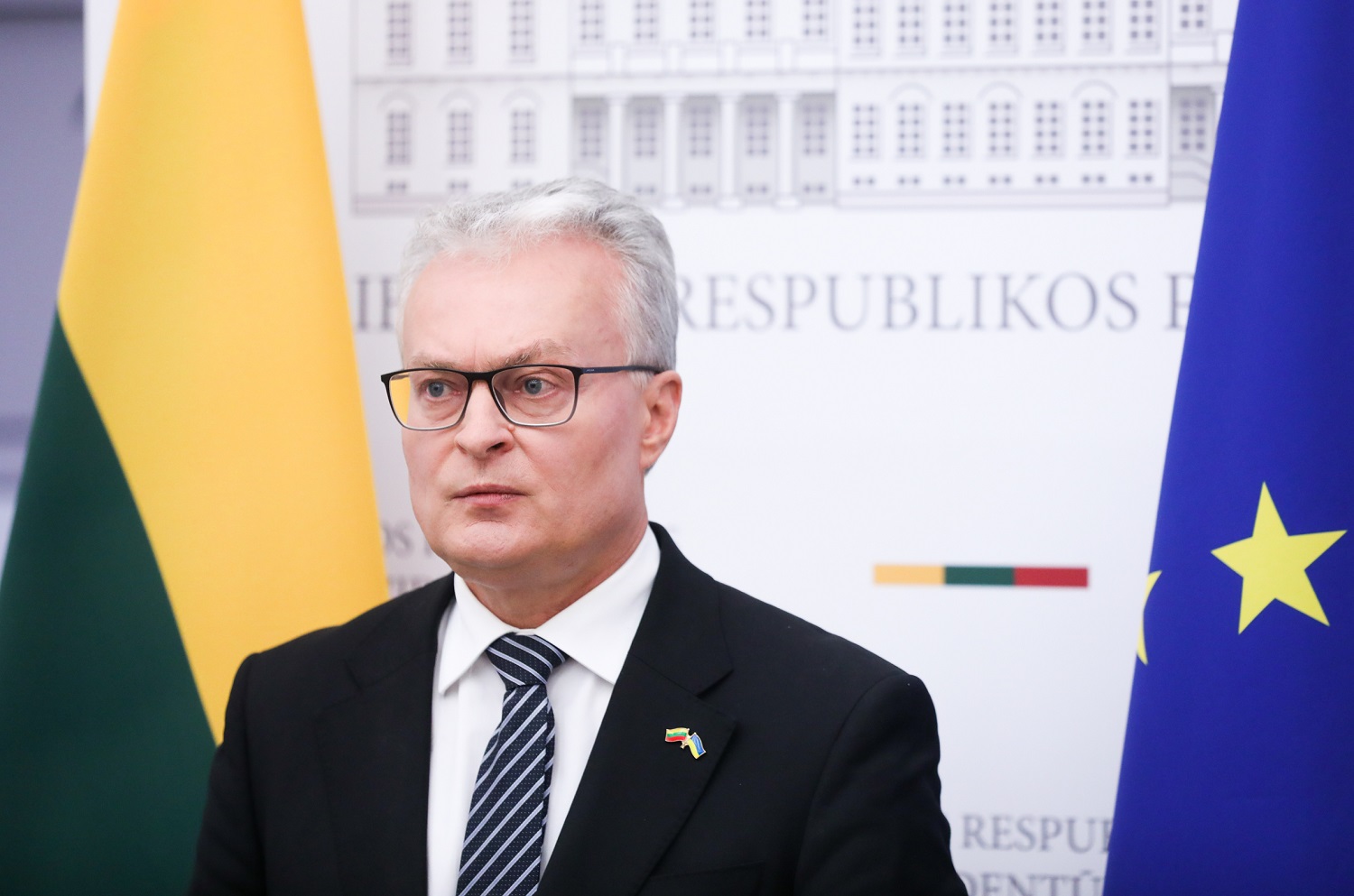 G. Nausėda švenčiančius rusus kviečia susimąstyti: kaip nutiko, kad šalis, patyrusi tiek kančių, pati tapo agresore G. Nausėda švenčiančius rusus kviečia susimąstyti: kaip nutiko, kad šalis, patyrusi tiek kančių, pati tapo agresore